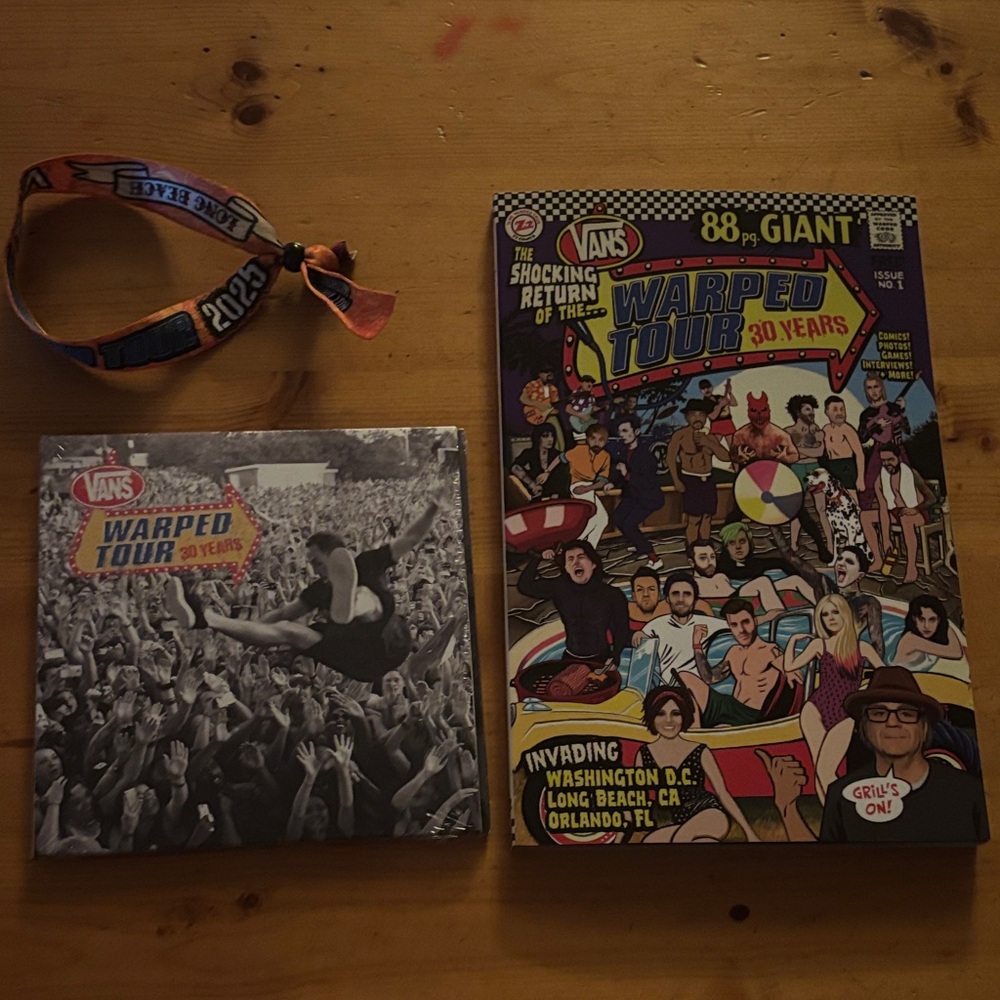 Vans Warped Tour 30 Years Mini Bundle